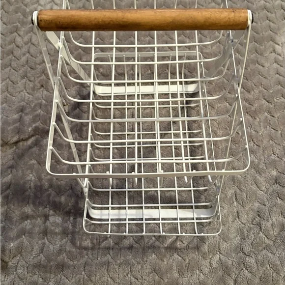White Metal Tiered Basket - Picture 2 of 4